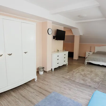 Bella * Constanta